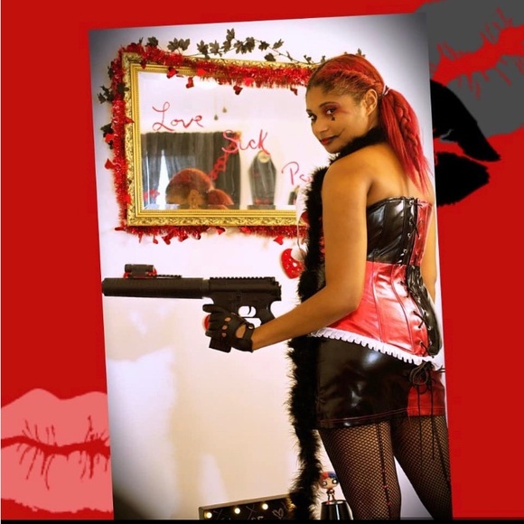 Meet your Posher, Krystal - Picture 3 of 16